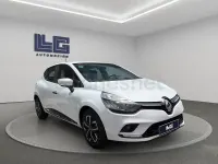 Usado Renault Clio IV Business 75 CV (55 kW) 2019 Blanco Berlina