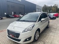 Usado Peugeot 5008 Style 120 CV (88 kW) 2016 Blanco Monovolumen