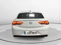 Usado Opel Insignia Edition 122 CV (89 kW) 2022 Blanco Berlina