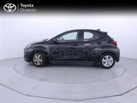 Usado Toyota Yaris 125 CV (91 kW) 2022 Negro Utilitario