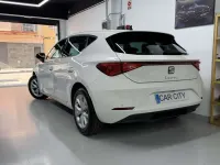 Usado Seat Leon ST Style 116 CV (85 kW) 2021 Blanco Familiar