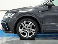 Usado VW Tiguan R-line 150 CV (110 kW) 2020 Gris SUV