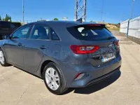 Usado Kia Ceed 100 CV (73 kW) 2021 Gris / plata Utilitario