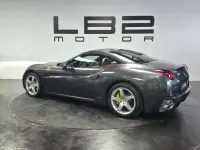 Usado Ferrari California 460 CV (338 kW) 2011 Gris Descapotable
