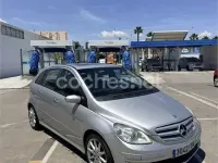 Usado Mercedes B200 193 CV (141 kW) 2007 Gris / plata Monovolumen