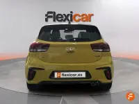 Usado Kia Rio GT-Line 100 CV (73 kW) 2023 Amarillo
