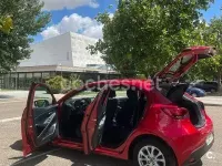 Usado Mazda 2 Style 90 CV (66 kW) 2017 Rojo Berlina