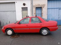 Usado Ford Escort Ghia 90 CV (66 kW) 1995 Rojo Berlina
