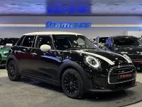Usado Mini Cooper 136 CV (100 kW) 2022 Negro Utilitario