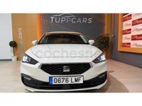 Usado Seat Leon Style 150 CV (110 kW) 2021 Blanco Familiar