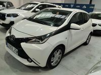 Usado Toyota Aygo City 68 CV (50 kW) 2016 Blanco Utilitario