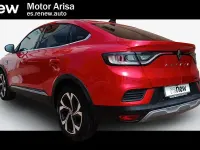 Usado Renault Arkana Techno 145 CV (106 kW) 2024 Rojo SUV