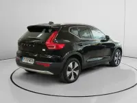 Begagnad Volvo XC40 Core 211 HK (155 kW) 2023 Svart SUV