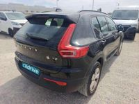 Usado Volvo XC40 Momentum 129 HP (94 kW) 2022 Preto SUV