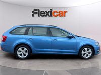 Usado Skoda Octavia 116 CV (85 kW) 2019 Azul Familiar