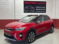Käytetty Kia Stonic 120 HP (88 kW) 2018 Punainen Katumaasturi