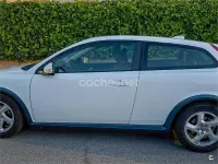 Usado Volvo C30 Momentum 109 CV (80 kW) 2010 Blanco Utilitario
