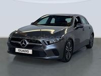 Usado Mercedes A180 136 CV (100 kW) 2022 Gris / plata Berlina