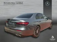Usado Mercedes E220 200 CV (147 kW) 2022 Gris selenita Berlina