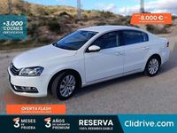 Usado VW Passat Highline 140 CV (102 kW) 2012 Blanco Familiar