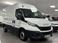Usado Iveco Daily 160 CV (117 kW) 2023 Blanco Van