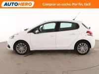 Usado Peugeot 208 Allure 110 CV (80 kW) 2018 Blanco Utilitario
