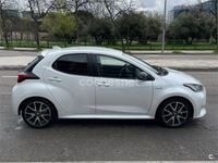 Usado Toyota Yaris Hybrid Style 116 CV (85 kW) 2021 Blanco Berlina