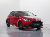 Usado Toyota Yaris Hybrid Style 116 CV (85 kW) 2022 Rojo Berlina