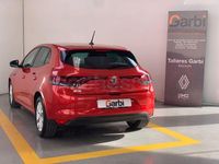 Usado Renault Mégane IV Intens 115 CV (84 kW) 2022 Rojo Berlina