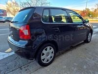 Usado VW Polo Highline 100 CV (73 kW) 2004 Negro Utilitario