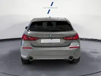 Usado BMW 118 150 CV (110 kW) 2022 Gris / plata Utilitario