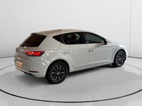 Usado Seat Leon Style 132 CV (97 kW) 2020 Blanco Utilitario