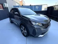 Usado Peugeot 3008 Allure 131 CV (96 kW) 2022 Gris SUV