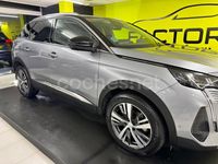 Usado Peugeot 3008 Allure 130 CV (95 kW) 2021 Gris / plata SUV
