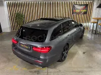 Usado Mercedes E300 306 CV (225 kW) 2020 Gris / plata Familiar