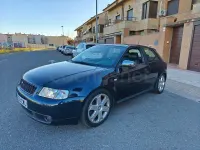 Usado Audi S3 210 CV (154 kW) 1999 Azul Utilitario