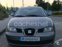 Usado Seat Cordoba Stella 75 CV (55 kW) 2003 Gris / plata Berlina