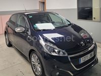 Usado Peugeot 208 Active 100 CV (73 kW) 2017 Azul Utilitario