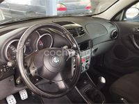 Usado Alfa Romeo 147 Distinctive 105 CV (77 kW) 2002 Gris / plata Utilitario