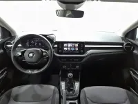 Usado Skoda Fabia Selection 95 CV (69 kW) 2024 Blanco Utilitario