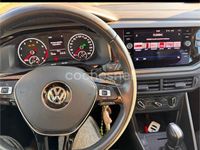 Usado VW Polo Advance 95 CV (69 kW) 2018 Gris / plata Berlina