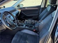 Usado VW Passat Advance 150 CV (110 kW) 2015 Negro Familiar