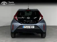 Usado Toyota Aygo X Play 72 CV (52 kW) 2024 Gris celestite SUV