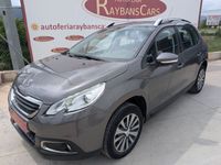 Usado Peugeot 2008 Active 92 CV (67 kW) 2015 Gris / plata SUV