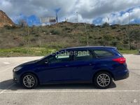 Usado Ford Focus Trend 125 CV (91 kW) 2017 Azul Familiar