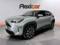 Usado Toyota Yaris Active 116 CV (85 kW) 2022 Gris Utilitario