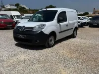 Usado Renault Kangoo 95 CV (69 kW) 2021 Blanco Monovolumen