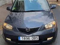 Usado Mazda 2 Sportive 100 CV (73 kW) 2004 Gris / plata Utilitario