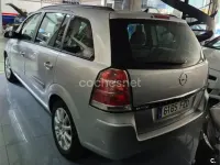 Usado Opel Zafira Cosmo 120 CV (88 kW) 2008 Gris / plata Monovolumen