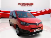 Usado Toyota Proace Verso Active 131 CV (96 kW) 2023 Rojo Familiar